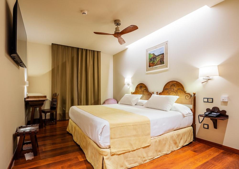 Don Paco Hotel Llanes Kültér fotó