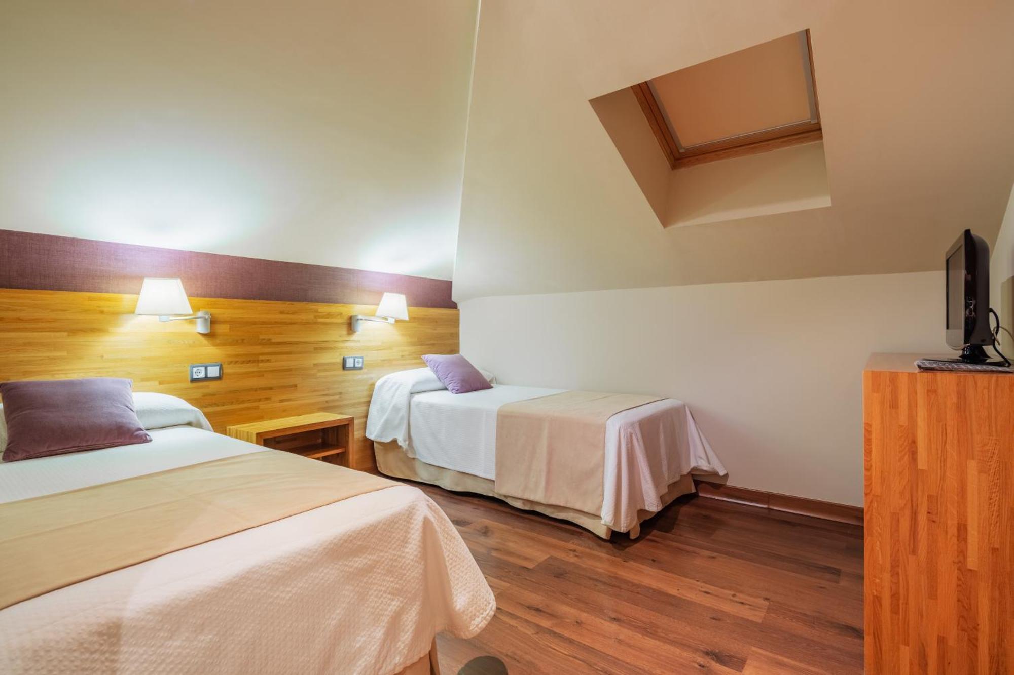 Don Paco Hotel Llanes Kültér fotó