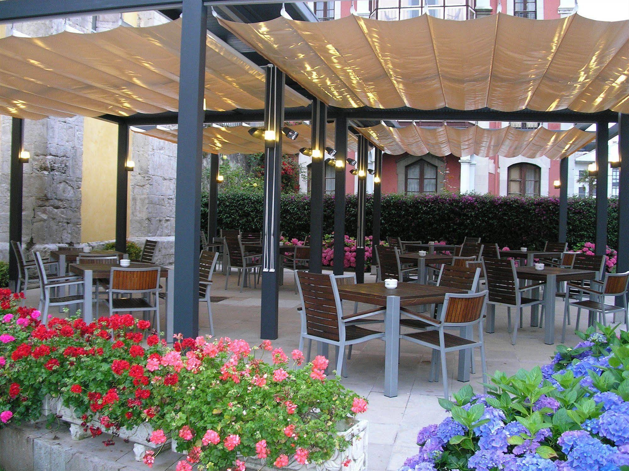 Don Paco Hotel Llanes Kültér fotó